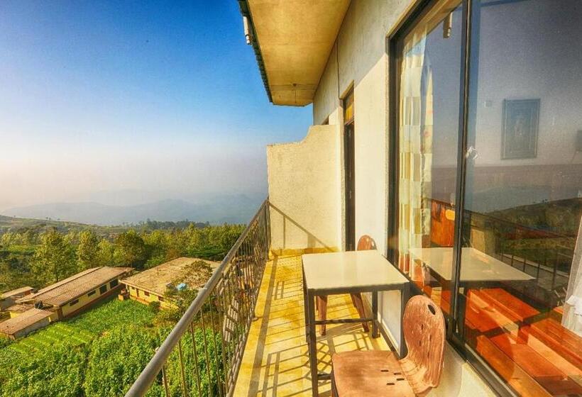 منتجع Srilak View Holiday Inn