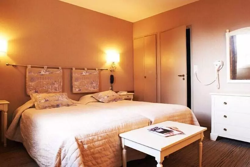 Citotel Le Relais Du Bellay