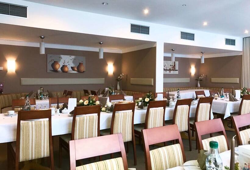 Gut Hotel Pommernhotel Barth