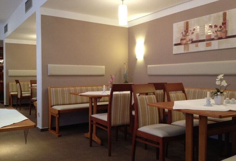 Gut Hotel Pommernhotel Barth