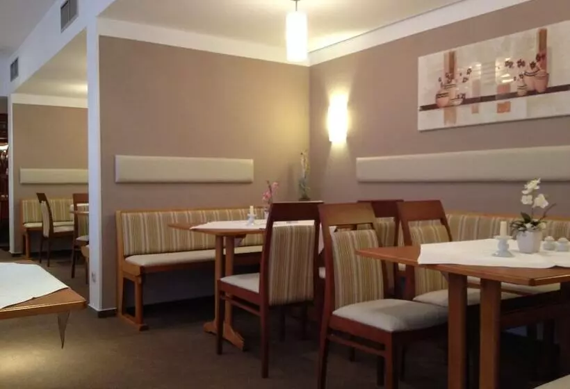 Gut Hotel Pommernhotel Barth