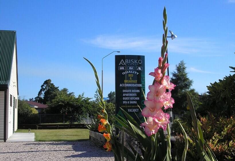 בית מלון כפרי Abisko Lodge