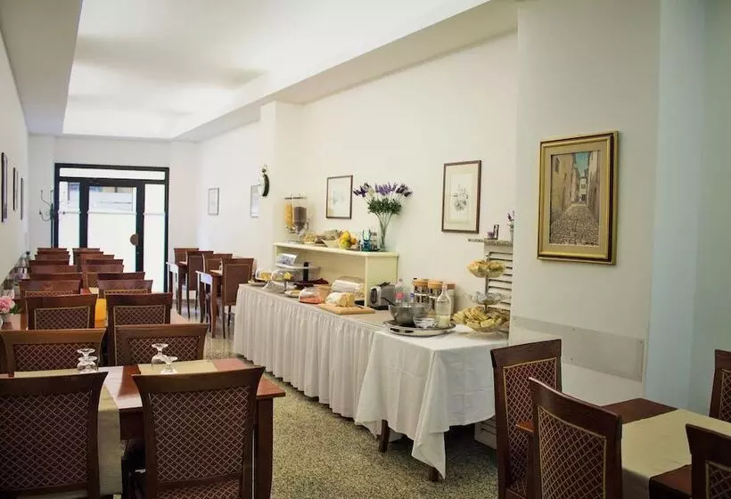 호텔 Albergo Umbria