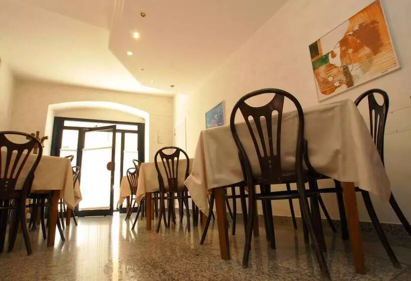 호텔 Albergo Umbria