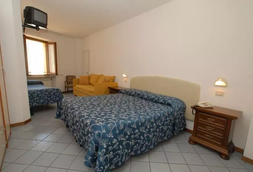 호텔 Albergo Umbria