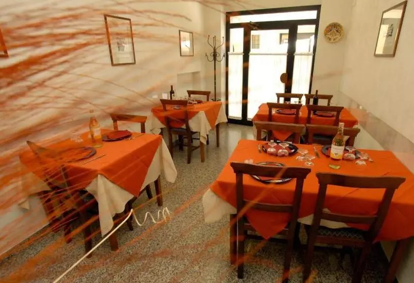 호텔 Albergo Umbria