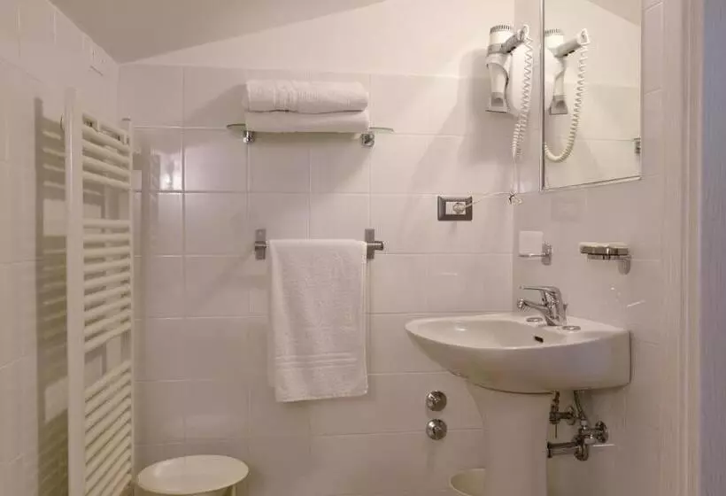 호텔 Albergo Umbria