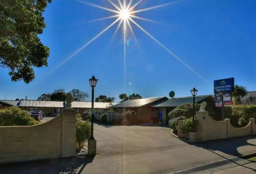 فندق Asure Highpark Motor Inn