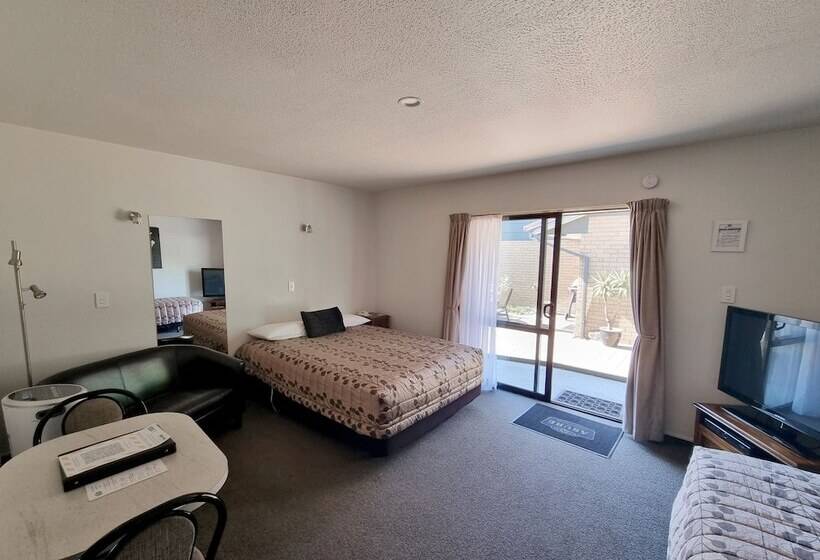 فندق Asure Highpark Motor Inn