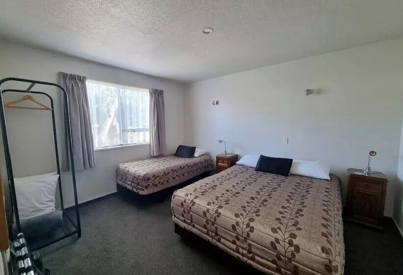 فندق Asure Highpark Motor Inn