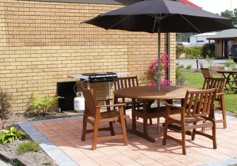 فندق Asure Highpark Motor Inn