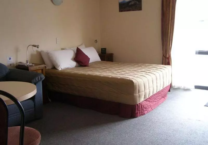 فندق Asure Highpark Motor Inn