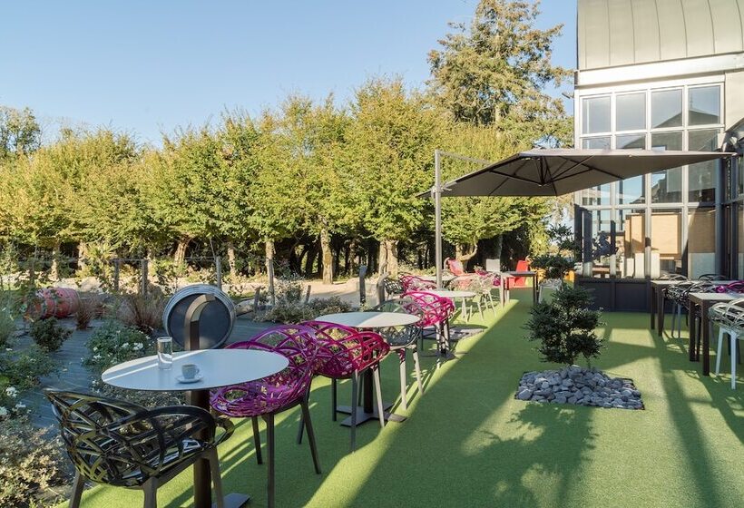 ホテル Château De La Barbinière