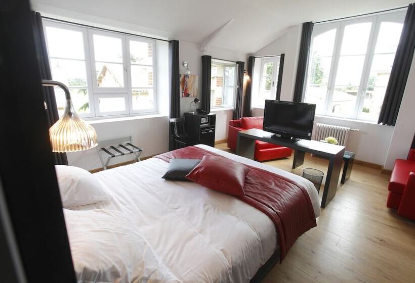 ホテル Château De La Barbinière