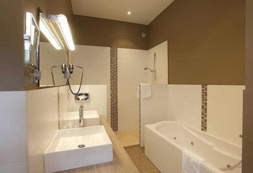 ホテル Château De La Barbinière