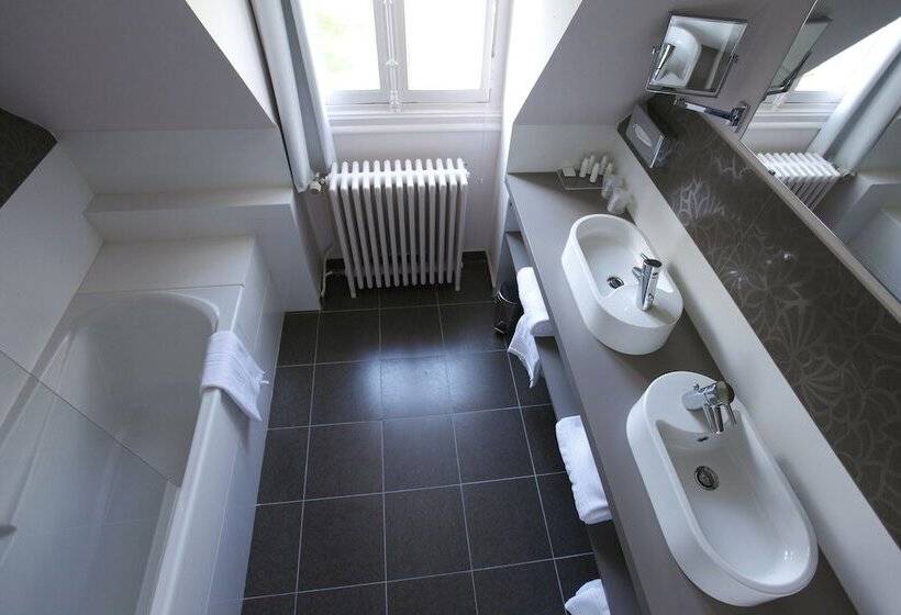 ホテル Château De La Barbinière