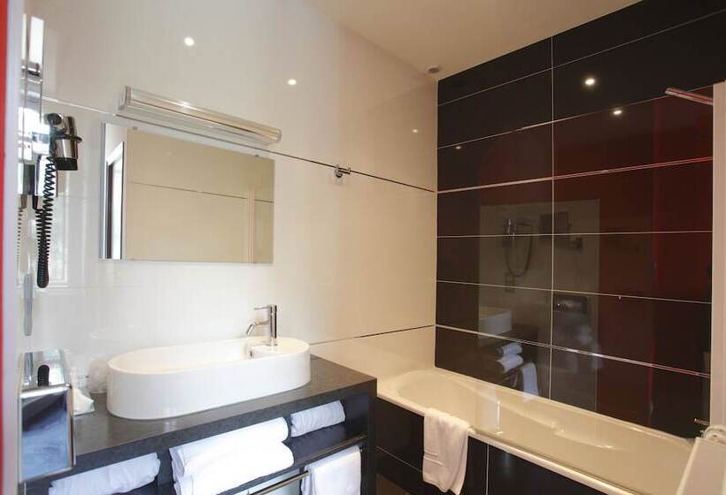 ホテル Château De La Barbinière