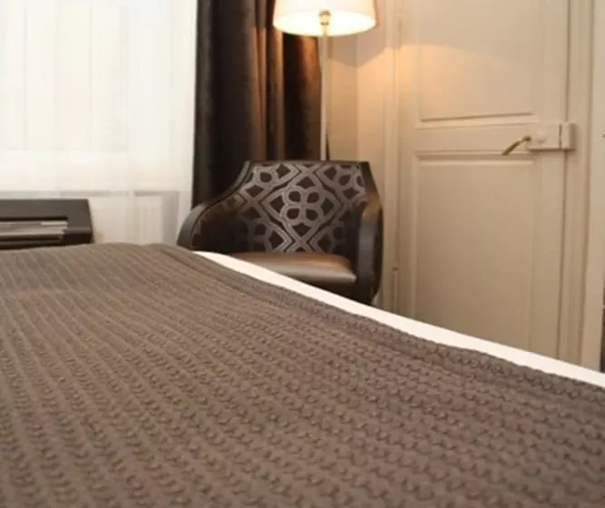 هتل De Guise Nancy Vieille Ville