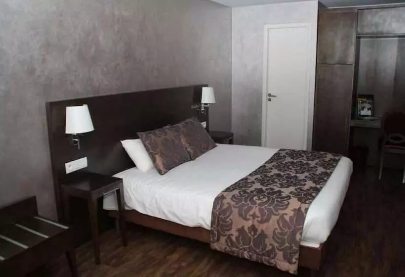 هتل De Guise Nancy Vieille Ville