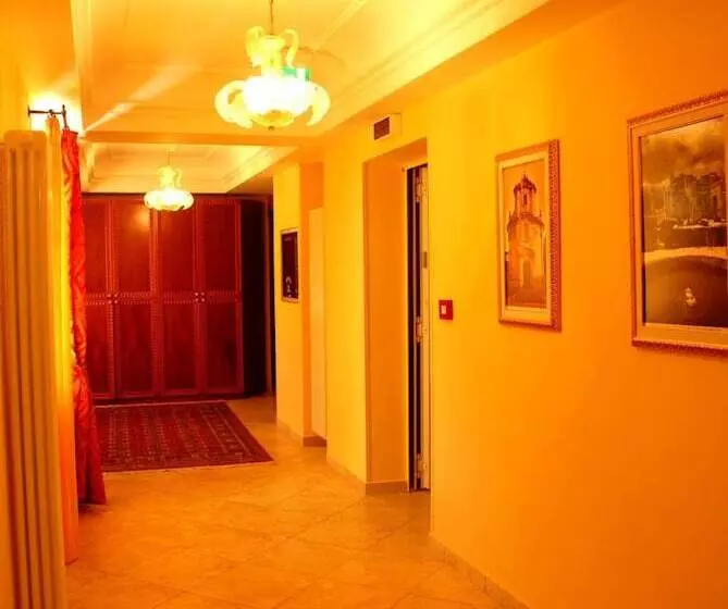 酒店 Duca Di Calabria