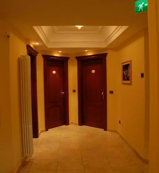 酒店 Duca Di Calabria