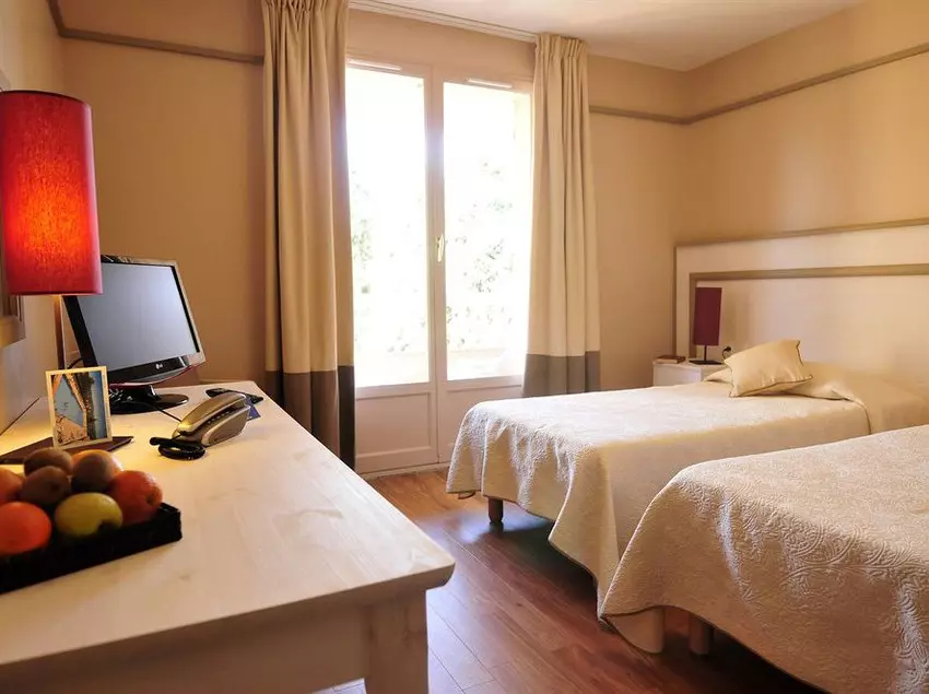 Отель Hôtel Club Vacanciel