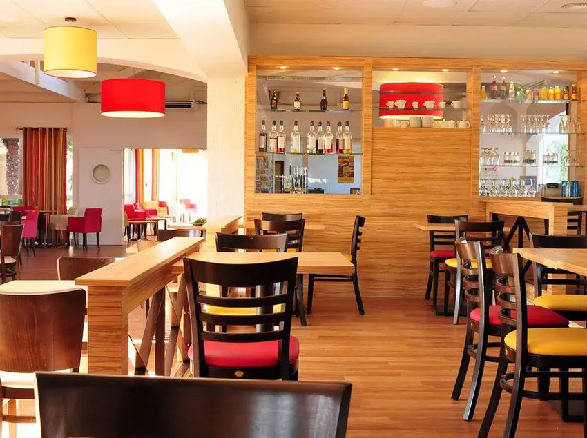 Отель Hôtel Club Vacanciel