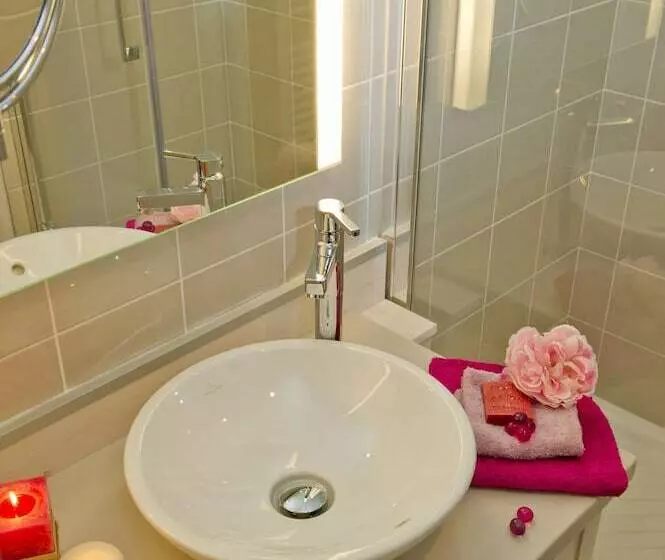 فندق Hôtel Miléade La Frégate   Bidart