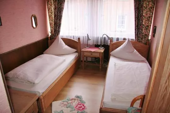 Пансион Landgasthof Falken