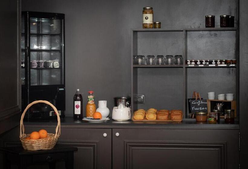 فندق Logis Hôtel Tante Yvonne & Son Restaurant Semi Gastronomique   Lyon Nord