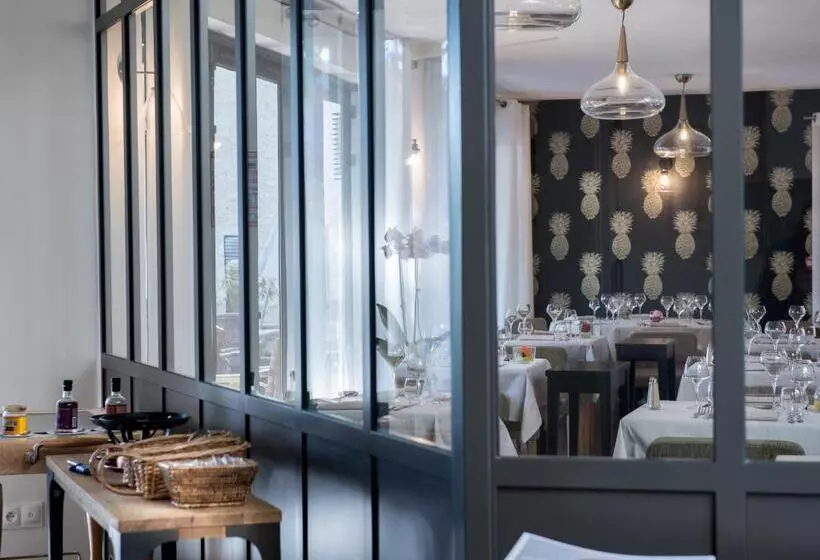 ホテル Logis Hôtel Tante Yvonne & Son Restaurant Semi Gastronomique   Lyon Nord