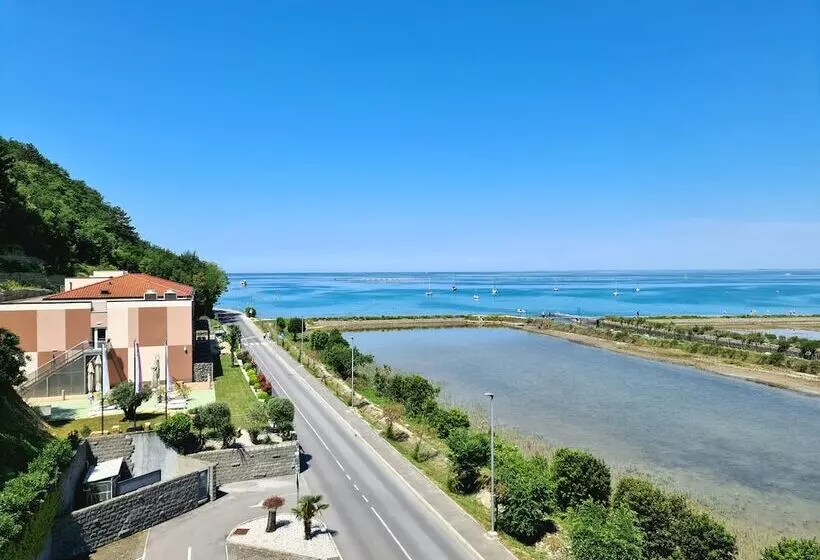 هتل Oleander  Oleander Resort