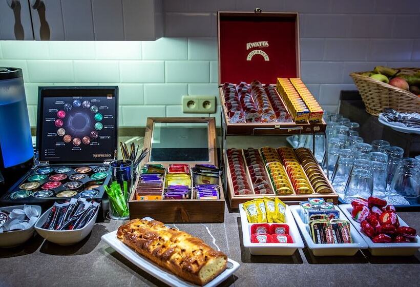 Pantheon Palace By Wp Hotels