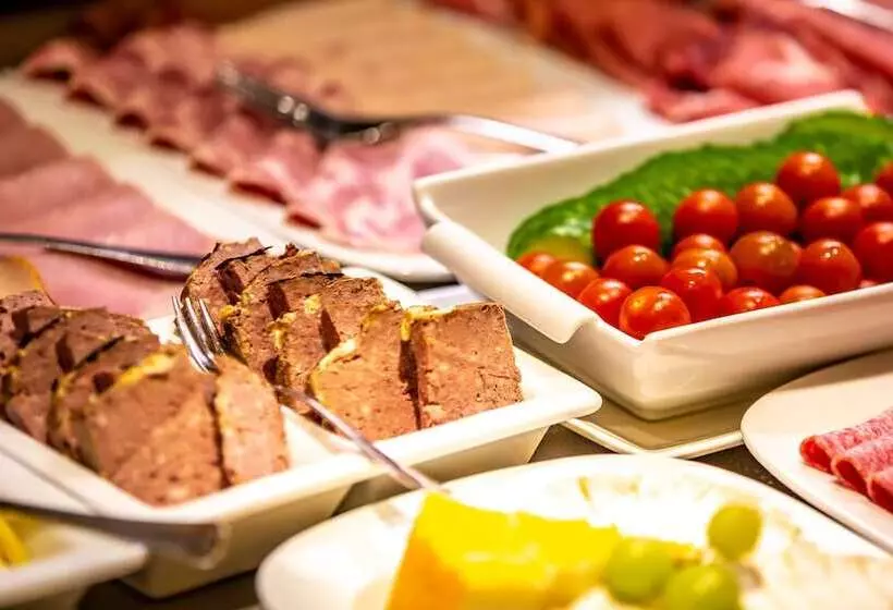 Pantheon Palace By Wp Hotels