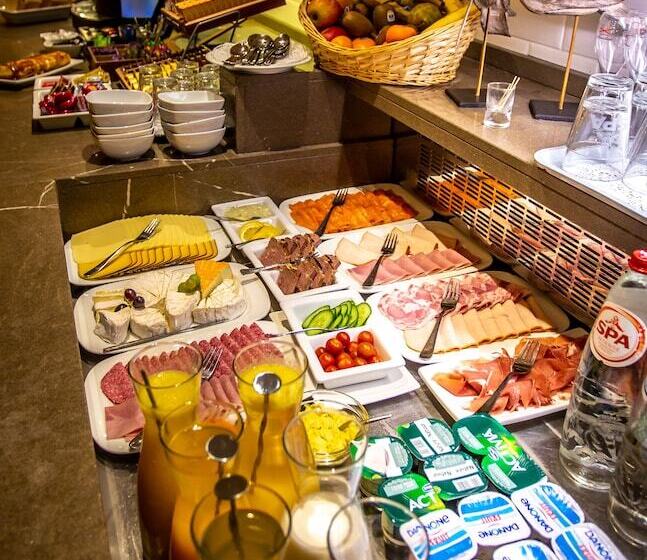 Pantheon Palace By Wp Hotels