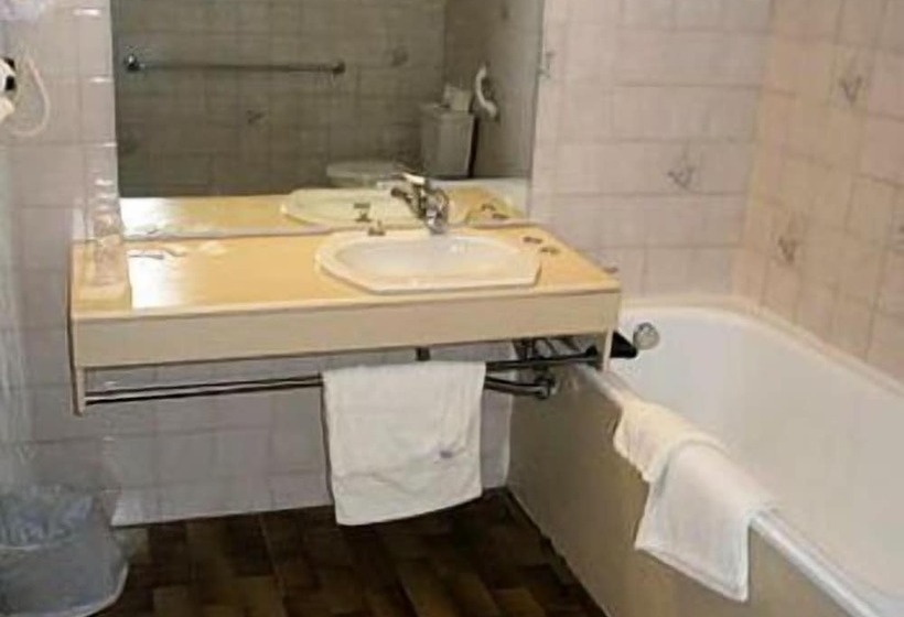 בית מלון כפרי Hôtel Restaurant Pavillon Carina