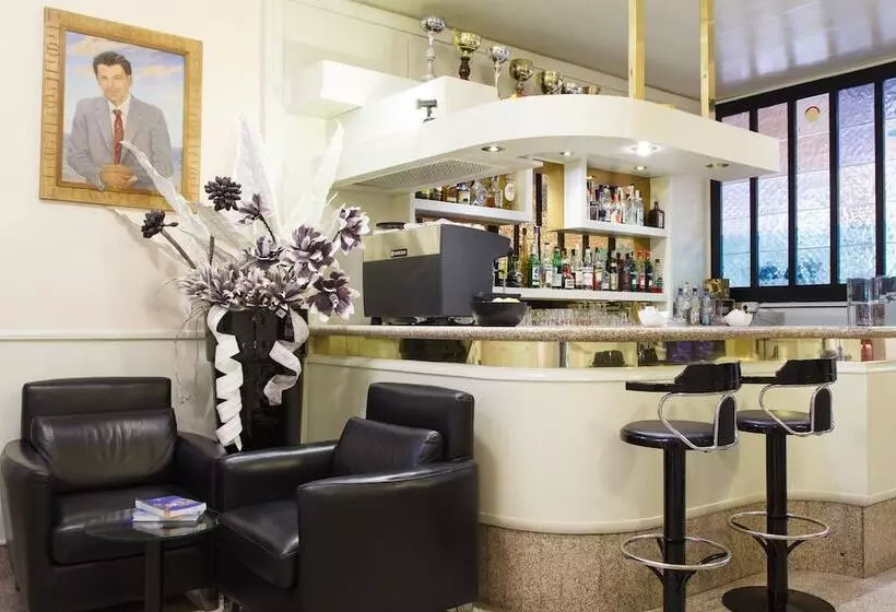 فندق Allegroitalia Alassio Rosa