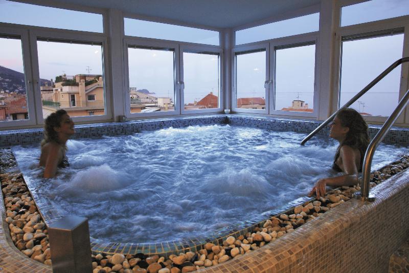 فندق Allegroitalia Alassio Rosa