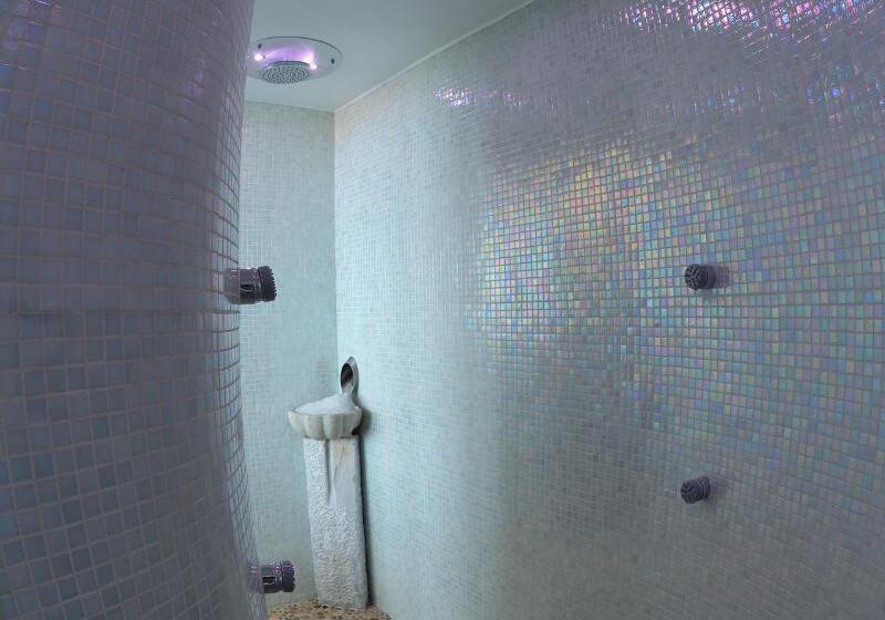 فندق Allegroitalia Alassio Rosa