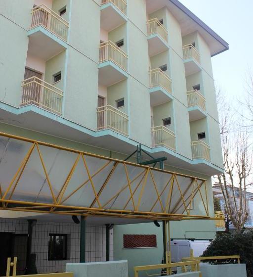 בית מלון כפרי Sidney