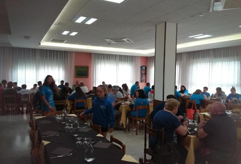 בית מלון כפרי Sidney