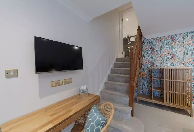 酒店 The Clarence Boutique Rooms