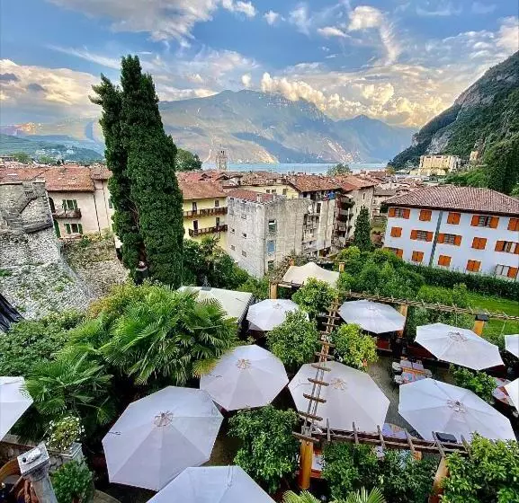 ホテル Villa Miravalle