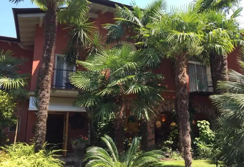 ホテル Villa Miravalle