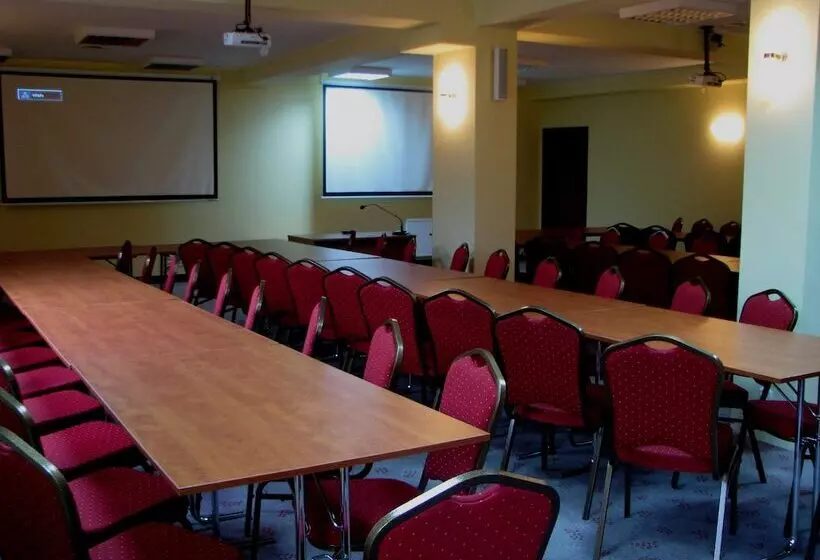 בית מלון כפרי Wilga By Katowice Airport