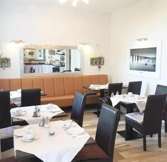 Lexow Hotel An De Havenkant