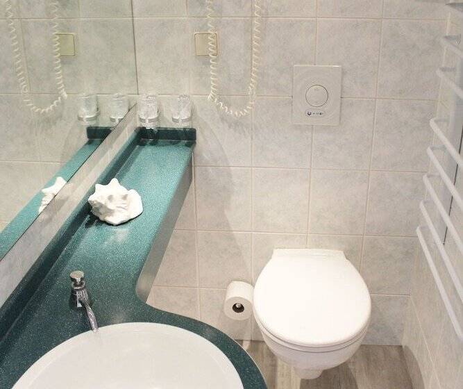 Lexow Hotel An De Havenkant