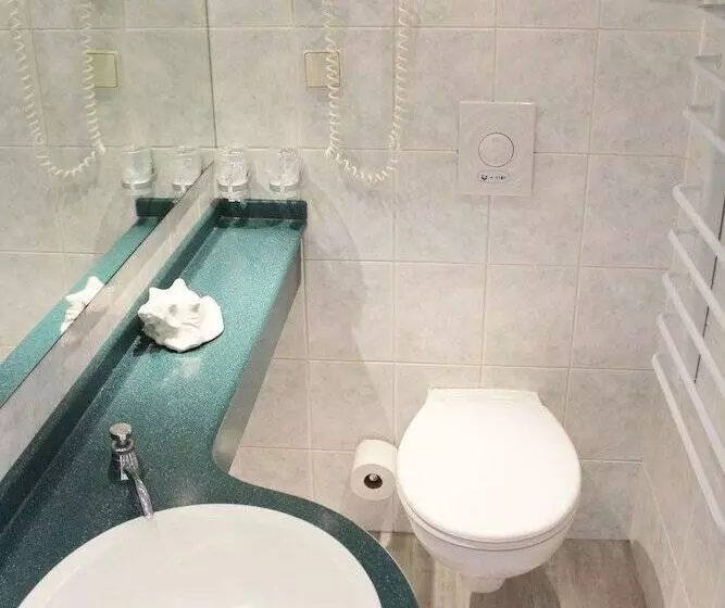 Lexow Hotel An De Havenkant