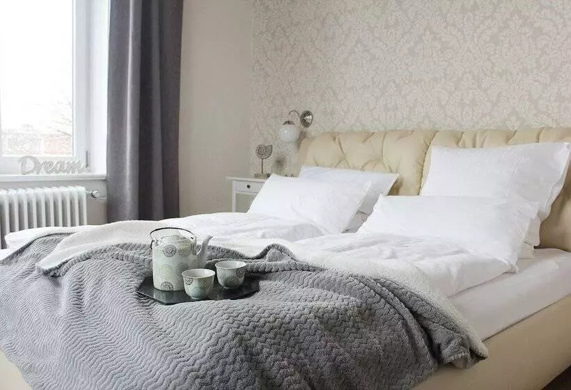 Lexow Hotel An De Havenkant