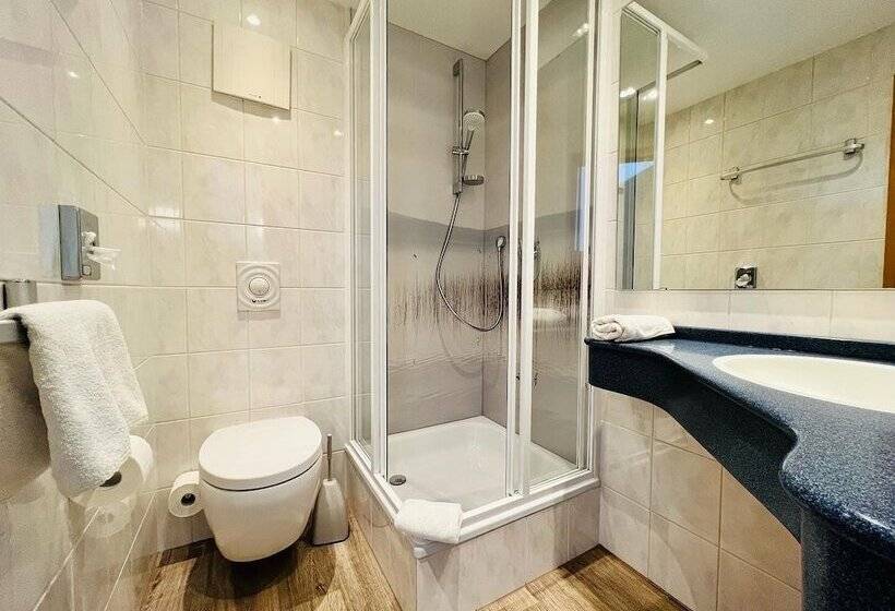 Lexow Hotel An De Havenkant